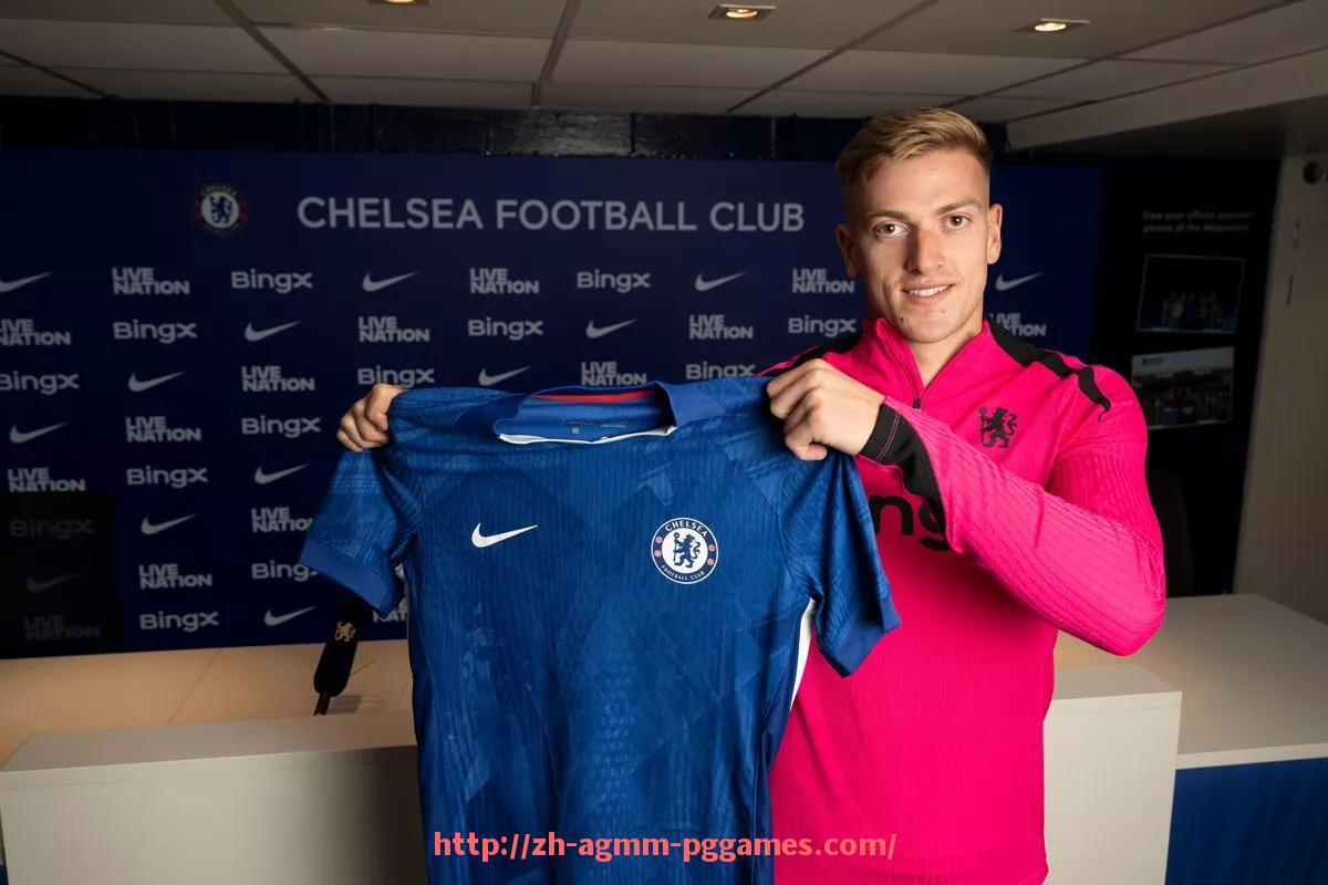 pg电子在线下载-NBA官方周边产品购买指南:正版渠道与球迷必备收藏